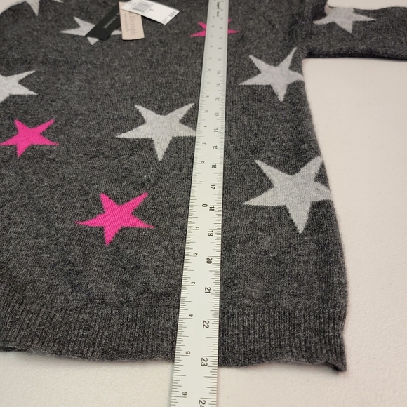 Philosophy 100% Cashmere Gray Sweater with Pink and White Stars - Picture 6 of 8